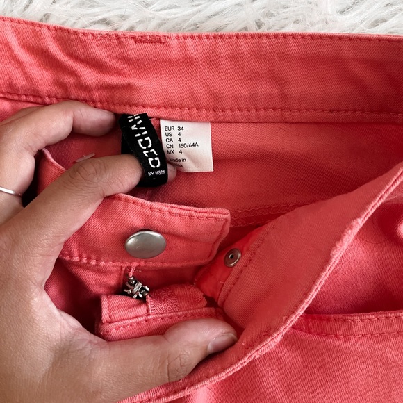 NWOT✨HOT NEON PINK MINI SKIRT - Picture 3 of 4